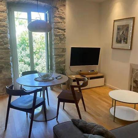 Cozy Colosseum Corner * بولا